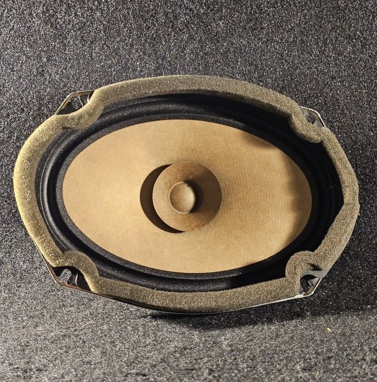 OEM Rear Speaker Out Of 2008 Chevy Cobalt 4D Used & Works Good (1-Only)