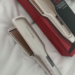 hair straightener 