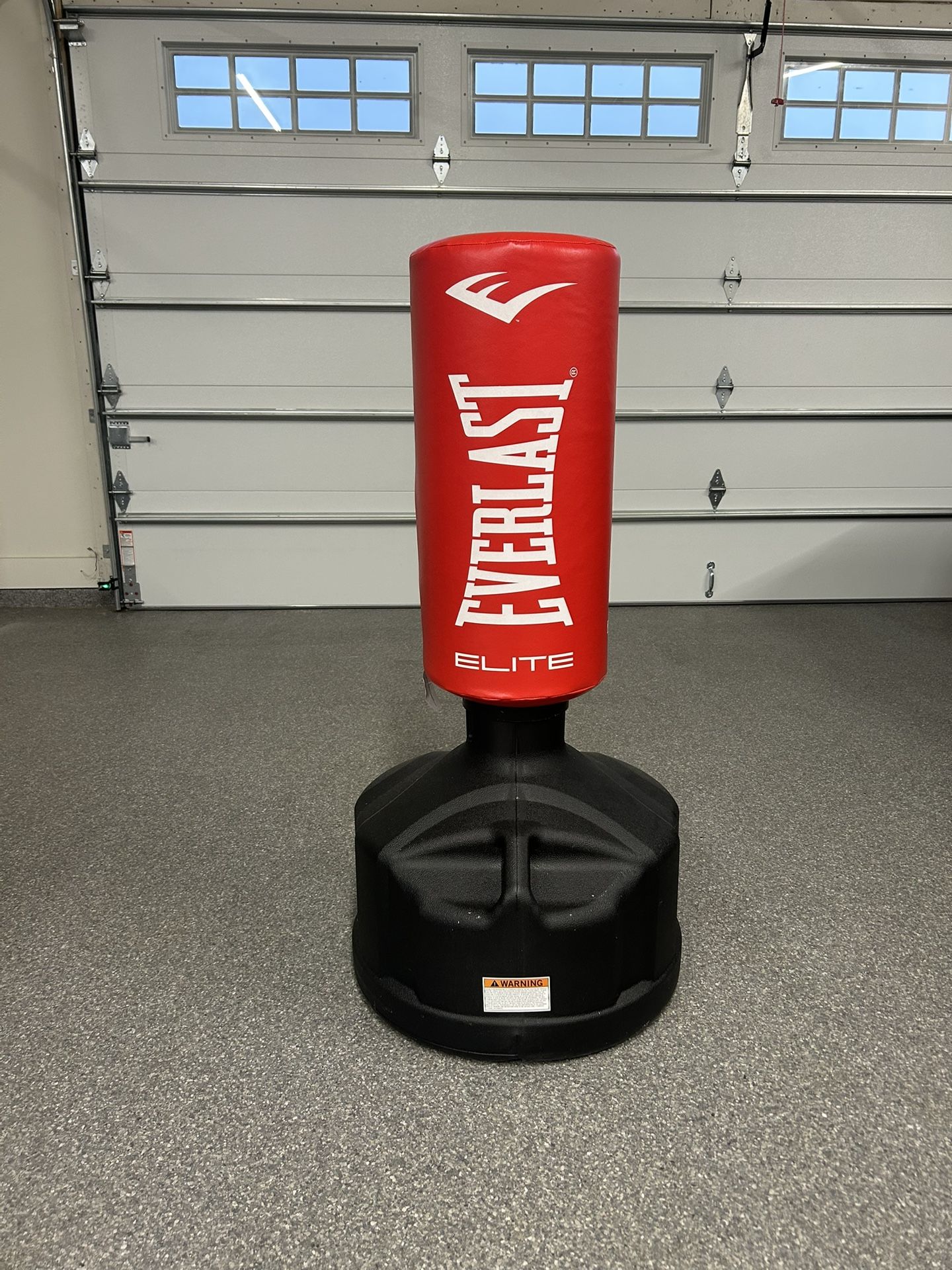 Everlast® Elite Freestanding Heavy Bag