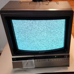 15" CRT Trinitron Color Gaming Television 1979
