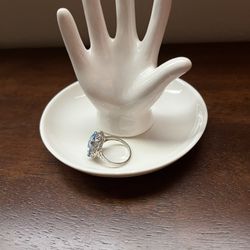 Antique Women’s Ring/ BLUE TOPAZ