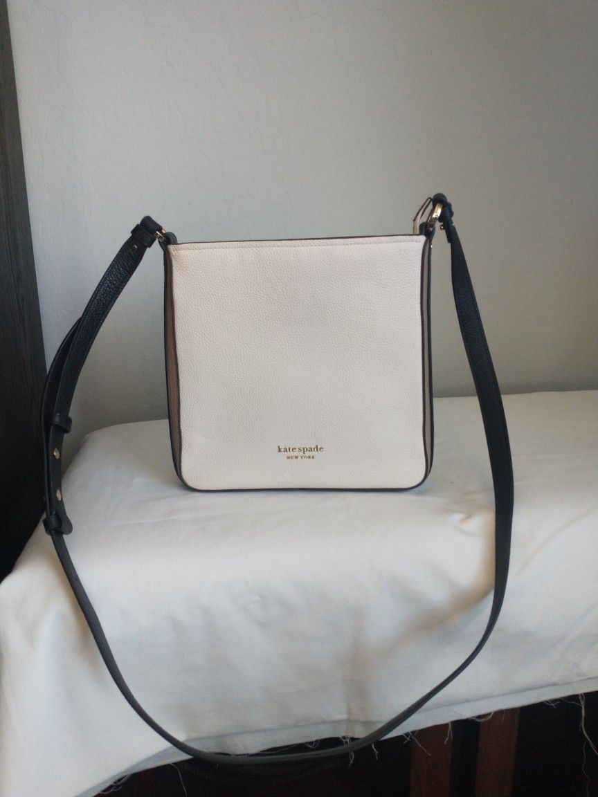 Kate Spade Crossbody With Dust Bag 