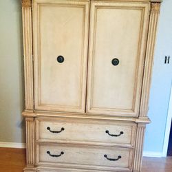 LEXINGTON AMISH STYLE  QUEEN SIZE FURNITURE 