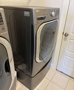 Washer and dryer combo