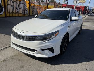 2017 KIA Optima