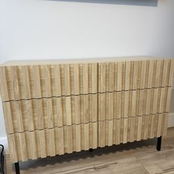 Latitude Run Sevyn 6-Drawer Fluted Dresser. Already Assembled!