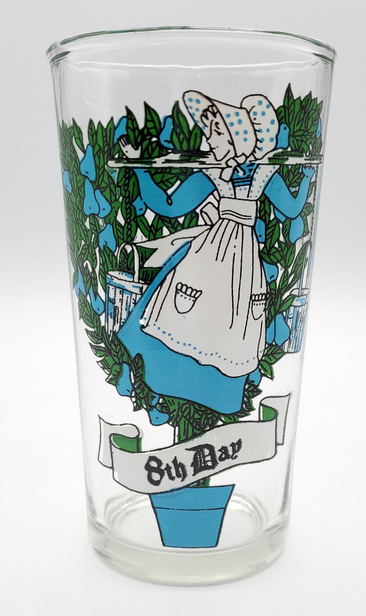 12 Days Of Christmas Tumbler Vintage Original Day 8 Eight Maids A-Milking.
