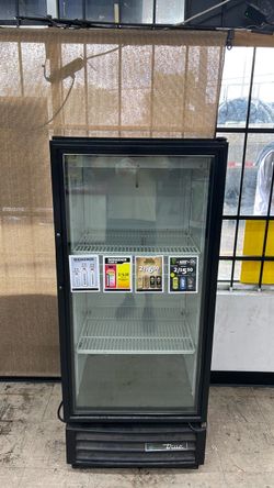 True Single Glass Door Merchandiser Refrigerator