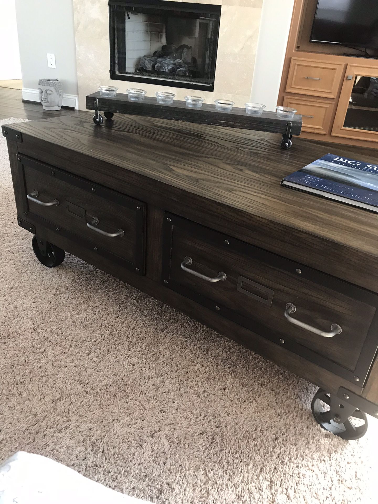 COFFEE TABLE W/MATCHING END TABLES (2)