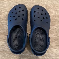 Crocs  Size J5