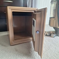 Safe vault for home