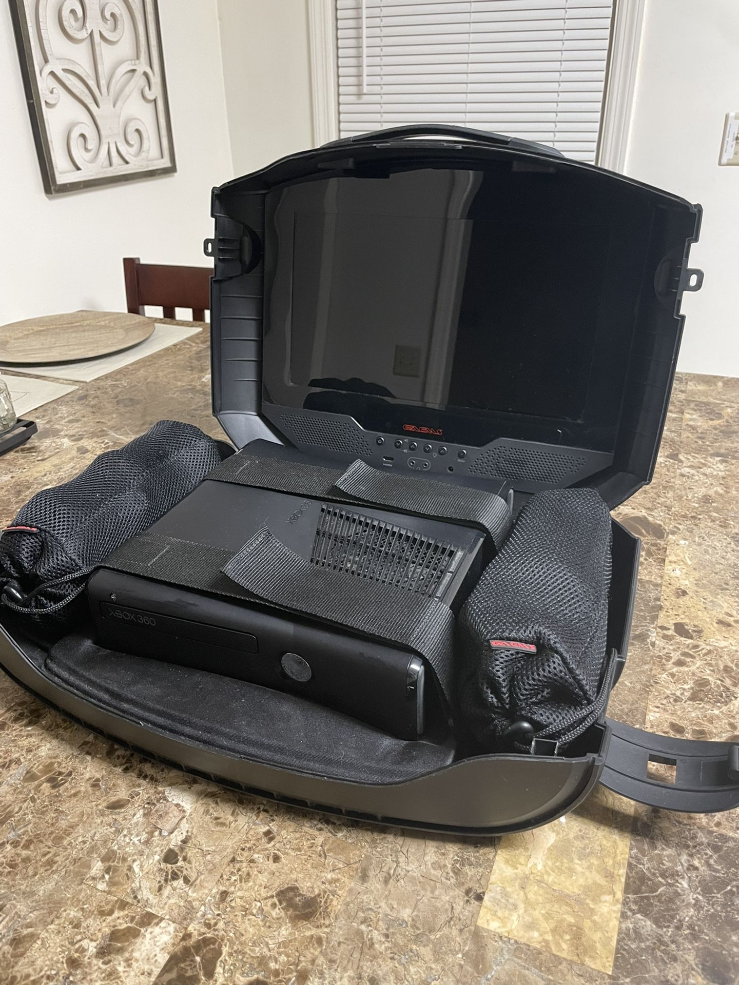 Xbox Gaems Portable TV