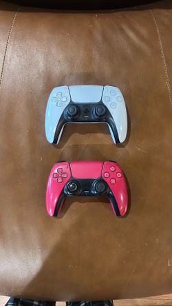 PS5 Controllers