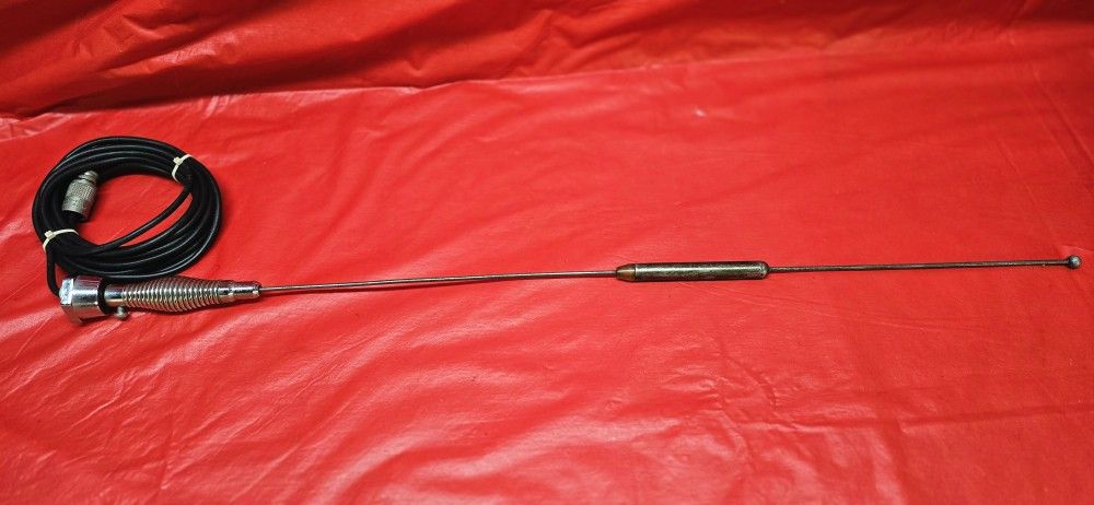 CB ANTENNA 28", 15 FT CABLE $5