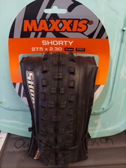 MAXXIS SHORTY 3C Tubeless Tr 27.5x2.3