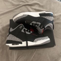 Jordan 4