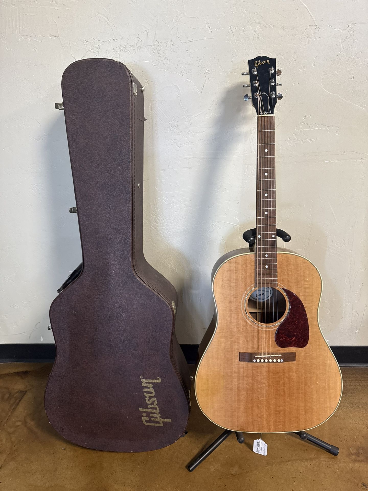 Gibson J-15