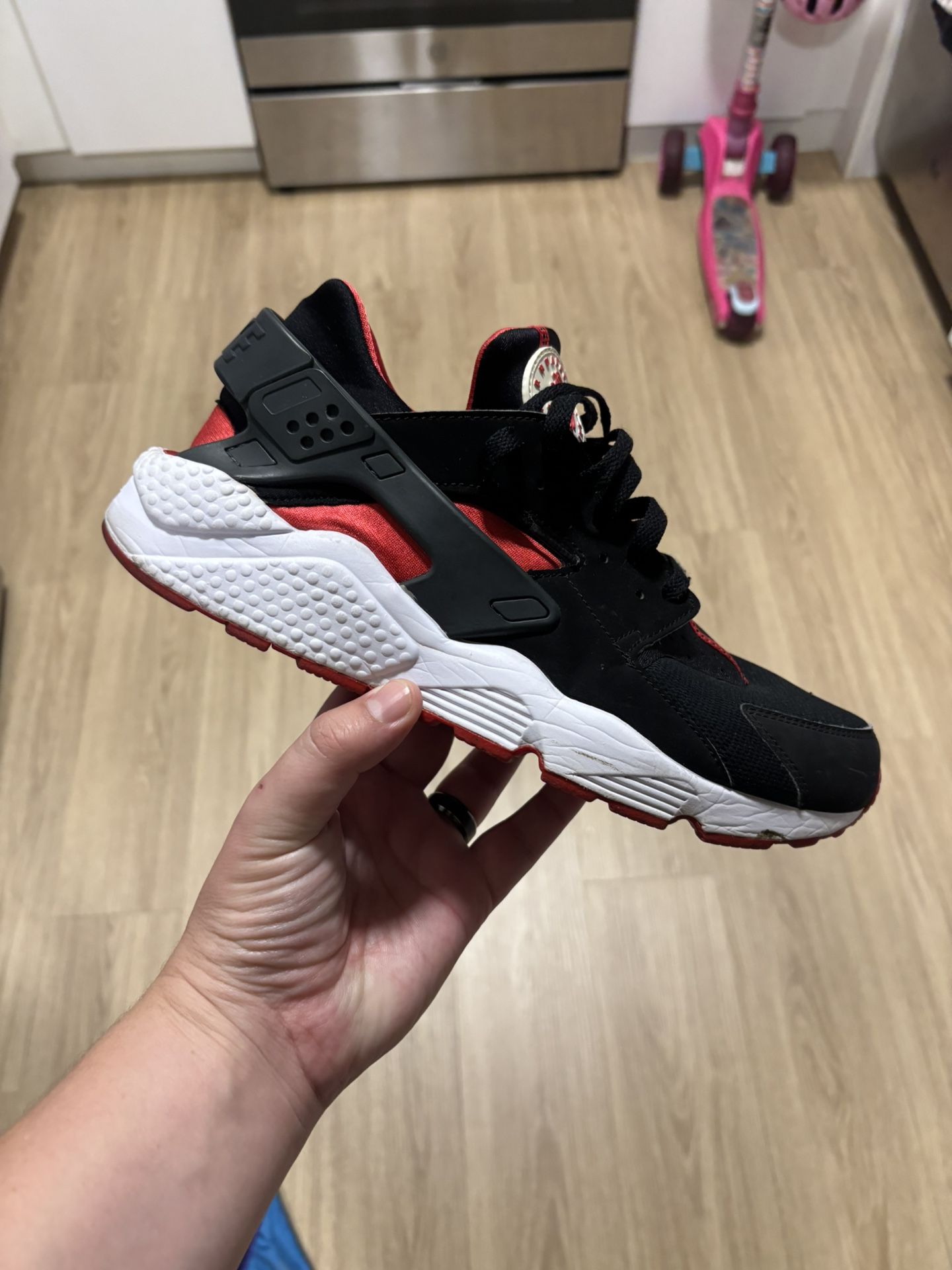 Nike Bred Huaraches
