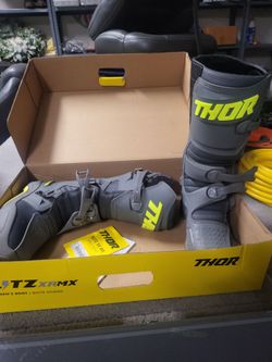 Mens Size 11 THOR Racing Boots