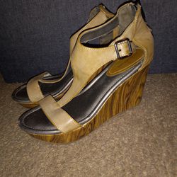 Maurices Size 8 Wedge Heels