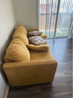 Couch, bed , bike