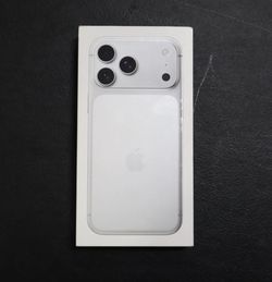 iPhone 17 PRO MAX 256gb (unlocked) (Read description)