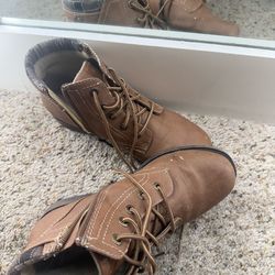 woman size 7 mini boots