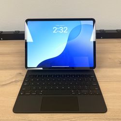 iPad Pro 11 Inch 4th Gen 256GB Unlock**WiFi And Cellular 