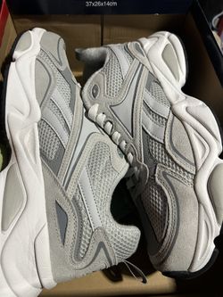 Reebok Charge Light Grey (Size 13)