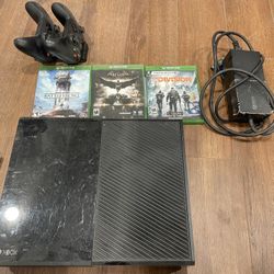 Xbox One With Controllers And Cords