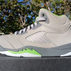 Jordan 5 Green Bean Size 3y 