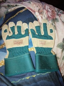 Kids gardening gloves