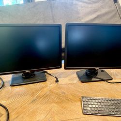 22” Dell Monitors Set