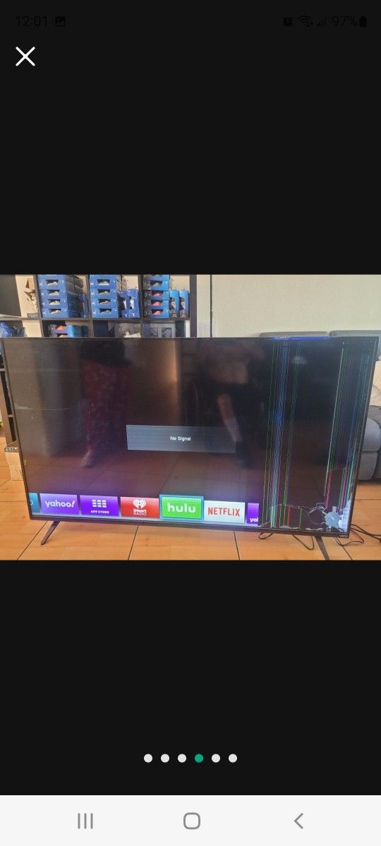 TV flat screen vizio 70 Inch Smart Tv Damaged Obo for Sale in Spring Valley, CA OfferUp
