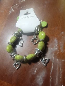 Paparazzi "Good Vibes Only" Bracelet 