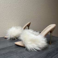 Cape Robbin Ivory Faux Fur Mule Heels, size 8.5