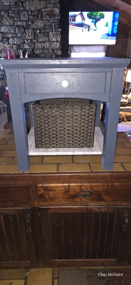 Night Stand/End Table
