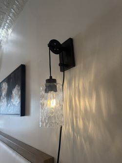 Light Fixtures (Dimmable)