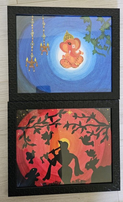 Set of 2 Picture frames.