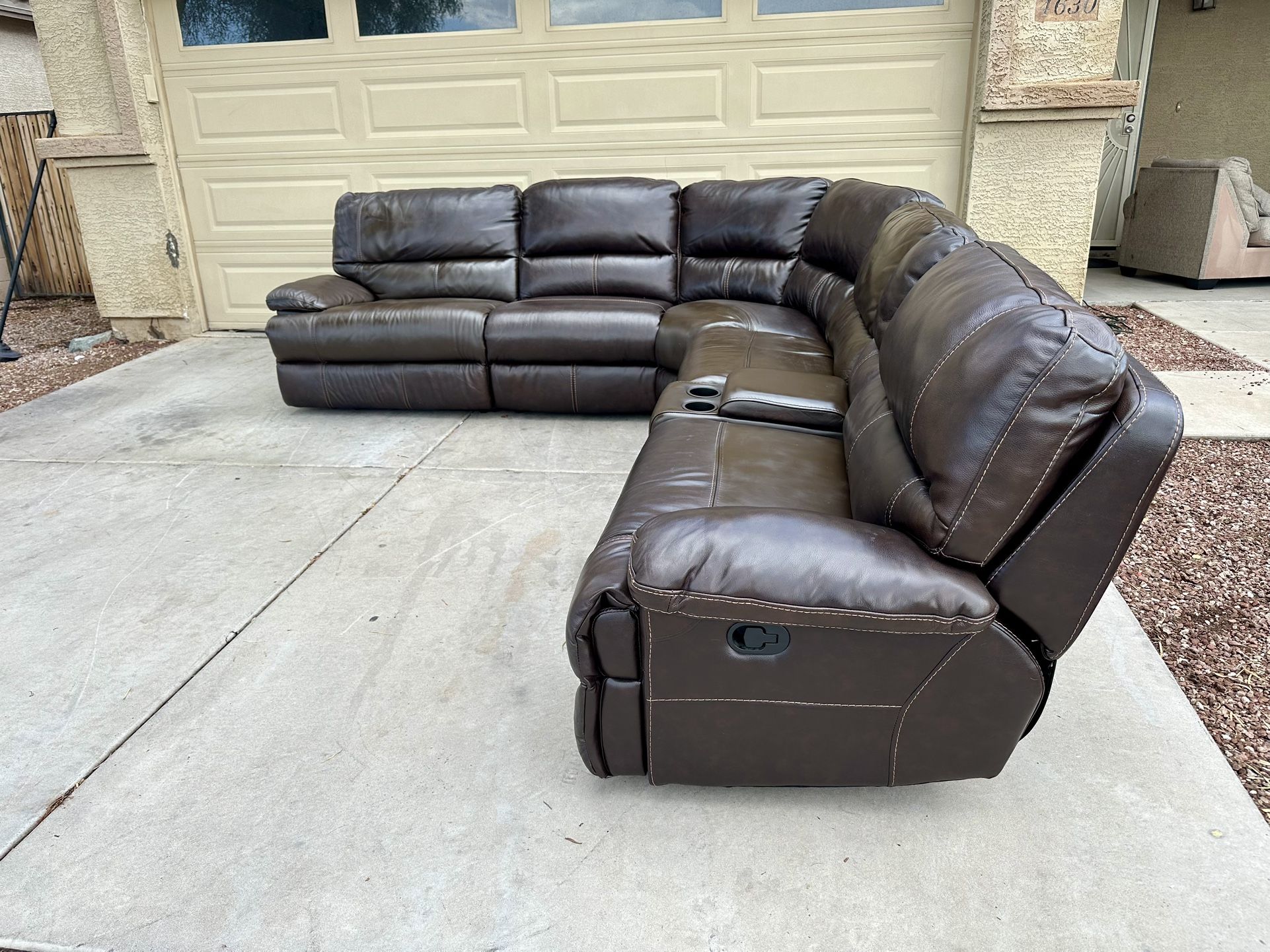 Good Condition Reclining Sectional-FREE DELIVERY π