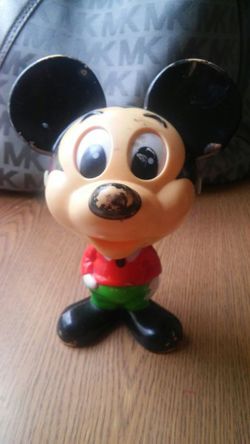 VINTAGE DISNEY MICKY MOUSE TALKING TOY