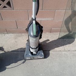 Dirt Devil Vacuum