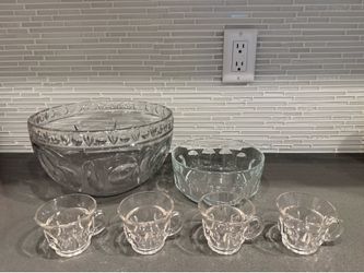 Glass Salad/Punch Bowl & Glass Cups