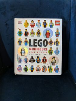 LEGO Minifigure Year By Year Book