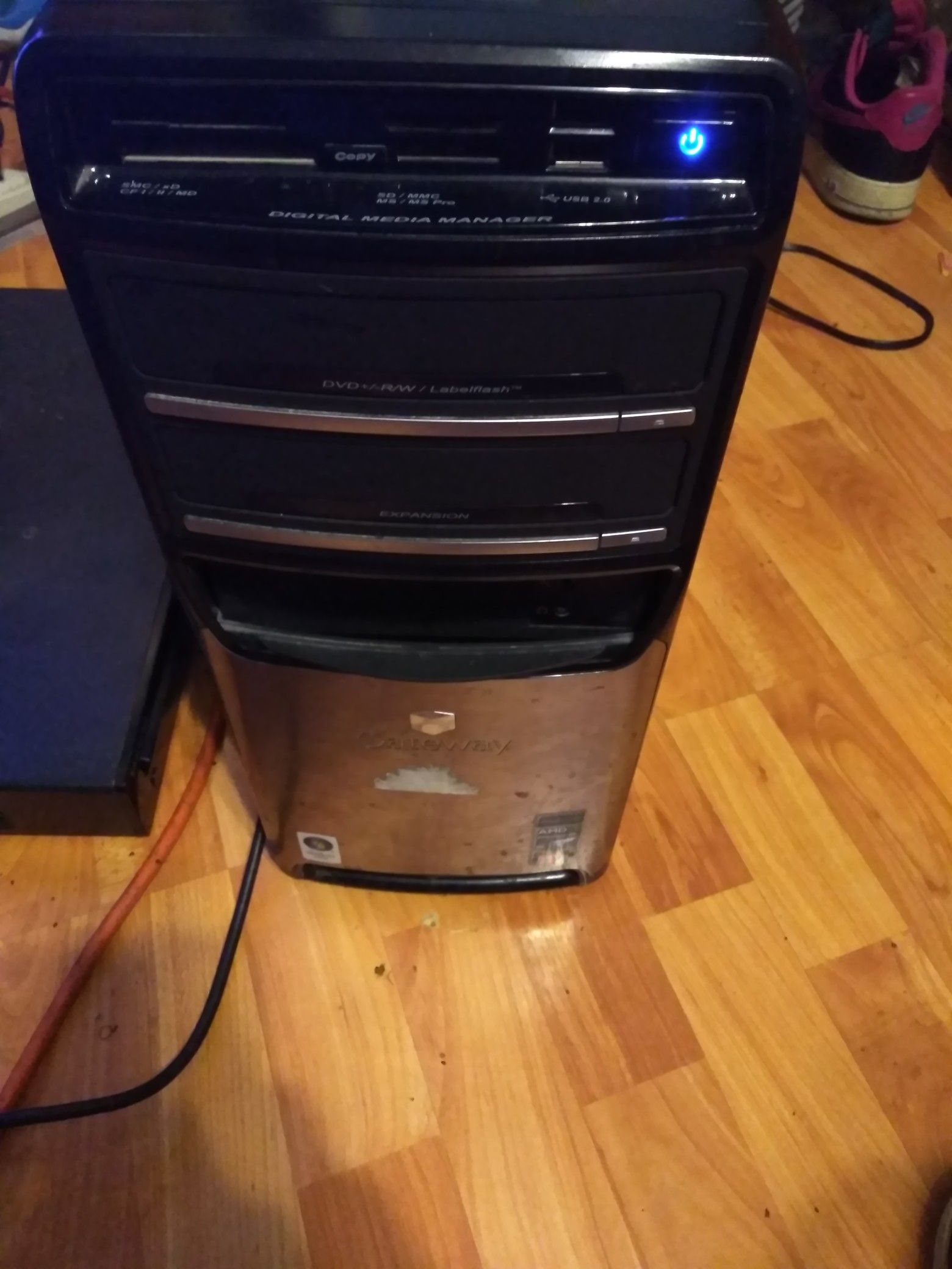 Gateway tower 640 gb