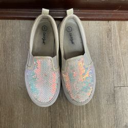 Cat & Jack Slip-ons Size 1 Girls