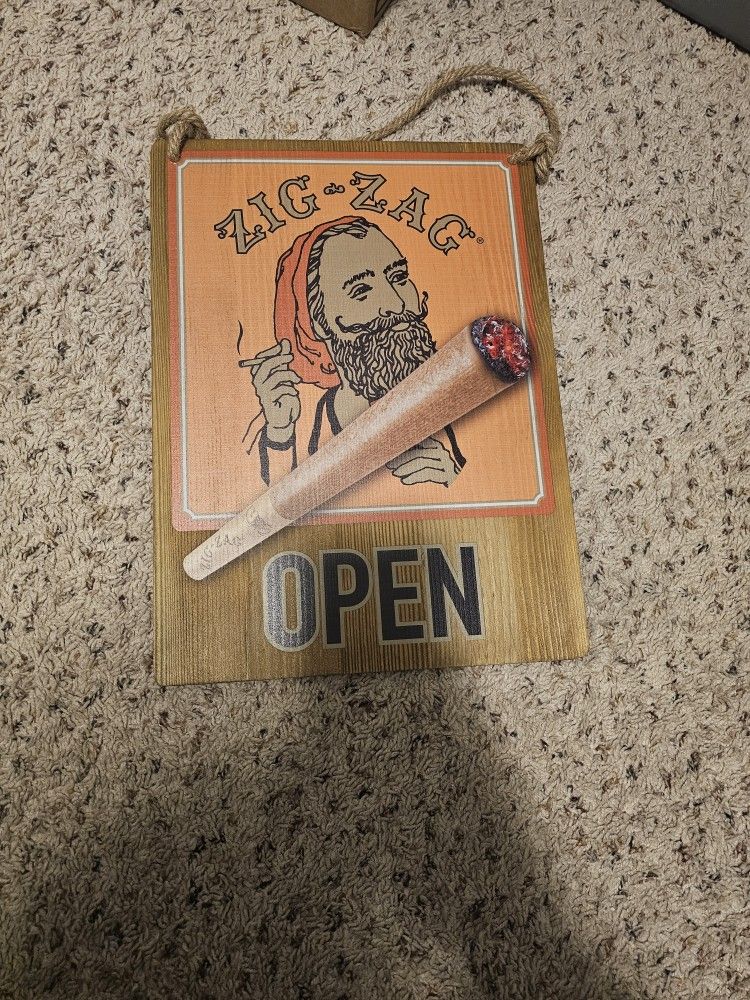 Zig Zag Door Sign