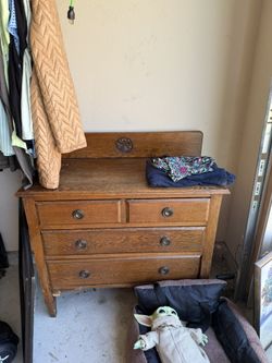 Dresser Antique