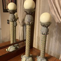 Beautiful Candle Holder Set 