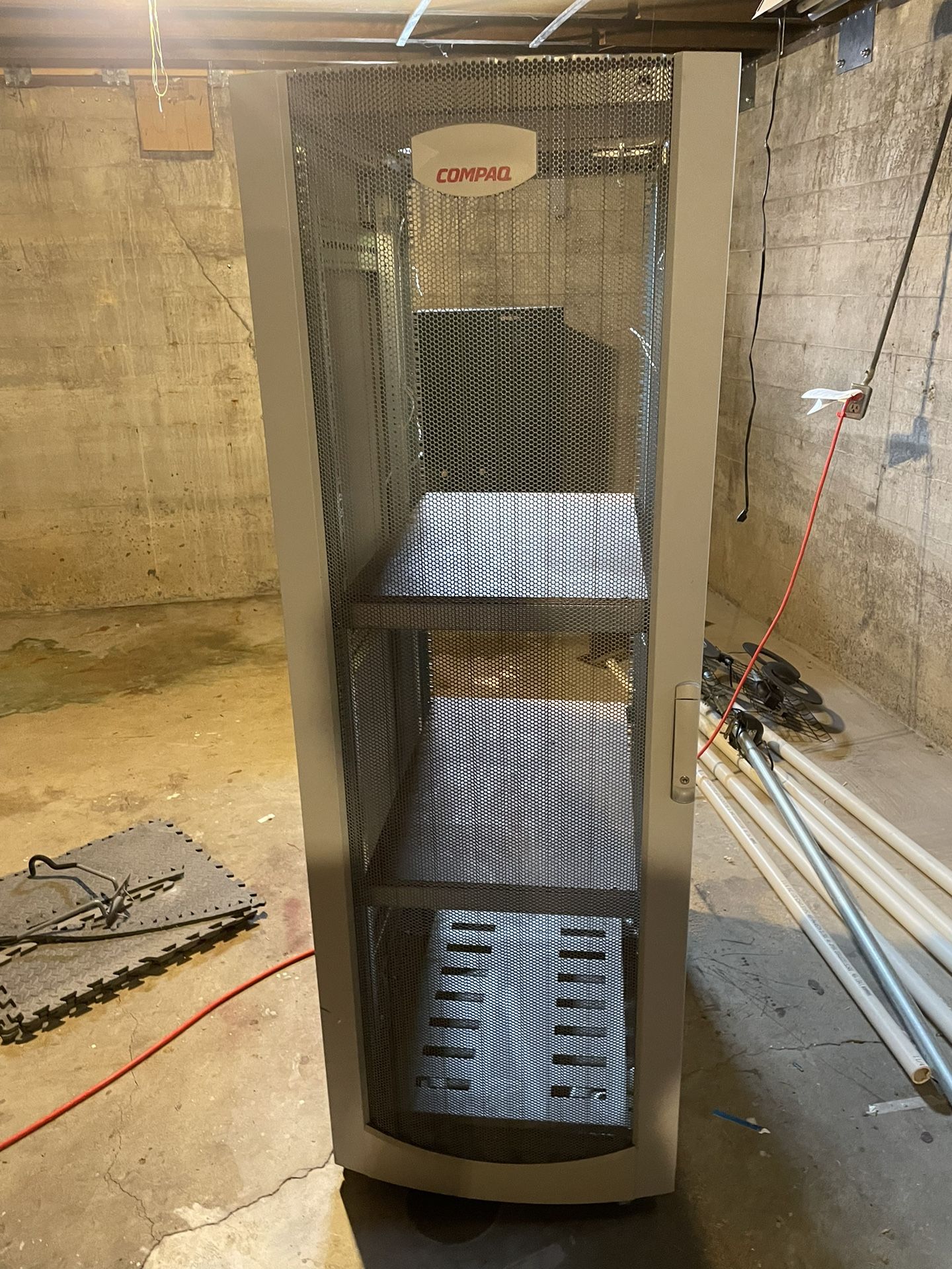Compaq Server Cabinet / rack